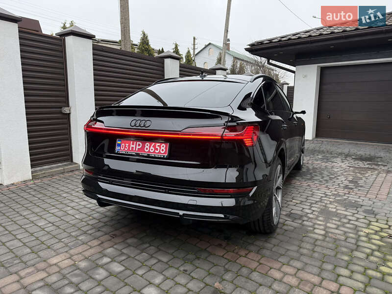 Позашляховик / Кросовер Audi e-tron Sportback 2022 в Луцьку