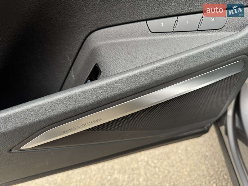 Позашляховик / Кросовер Audi e-tron Sportback 2022 в Києві фото 14 Позашляховик / Кросовер Audi e-tron Sportback 2022 в Києві