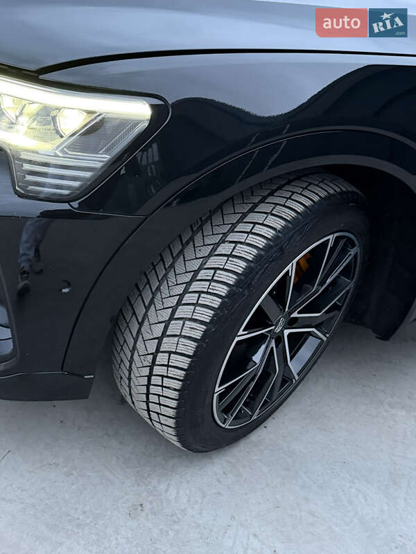 Внедорожник / Кроссовер Audi e-tron Sportback 2021 в Дубно