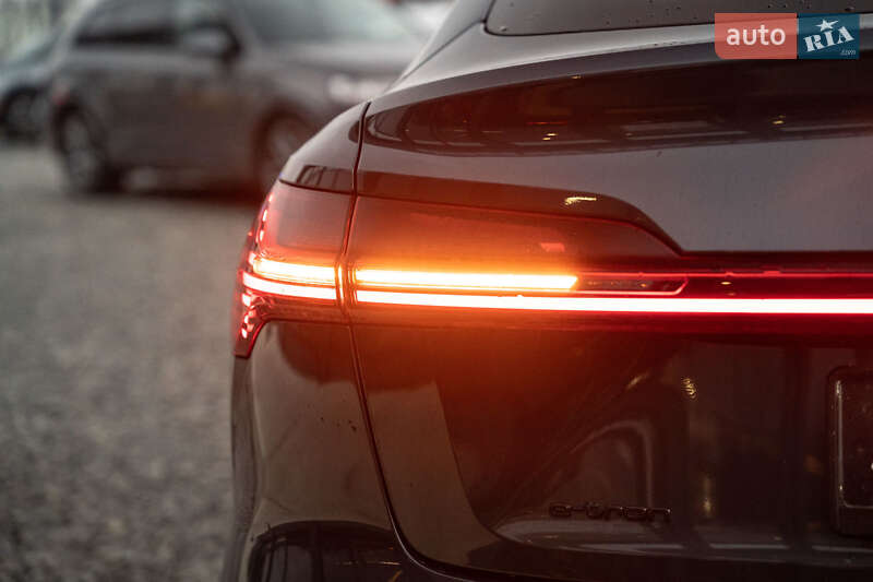 Внедорожник / Кроссовер Audi e-tron Sportback 2022 в Черновцах