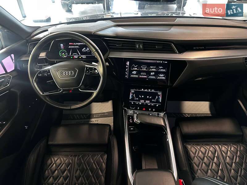 Позашляховик / Кросовер Audi e-tron Sportback 2020 в Львові фото 38 Позашляховик / Кросовер Audi e-tron Sportback 2020 в Львові
