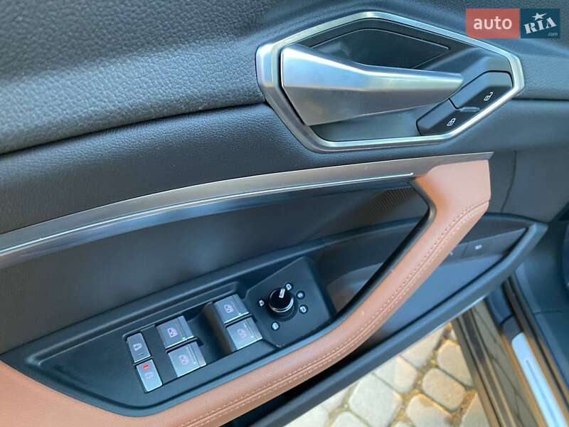 Внедорожник / Кроссовер Audi e-tron Sportback 2021 в Львове