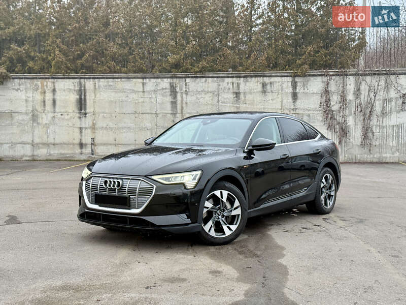 Позашляховик / Кросовер Audi e-tron Sportback 2022 в Рівному фото 12 Позашляховик / Кросовер Audi e-tron Sportback 2022 в Рівному