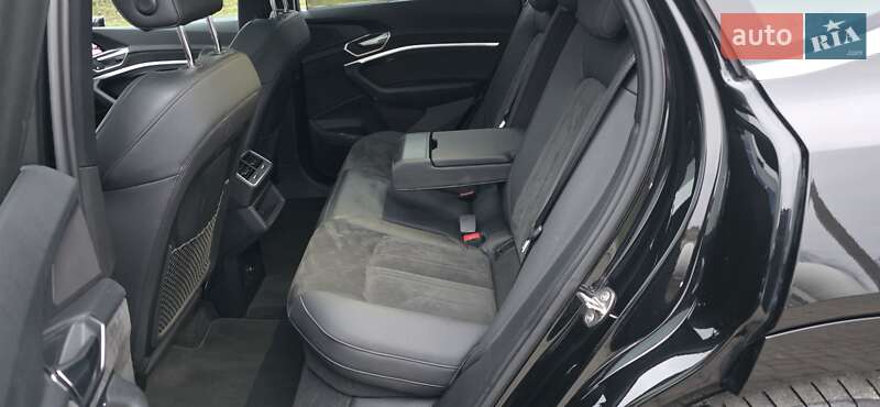 Позашляховик / Кросовер Audi e-tron Sportback 2020 в Тернополі