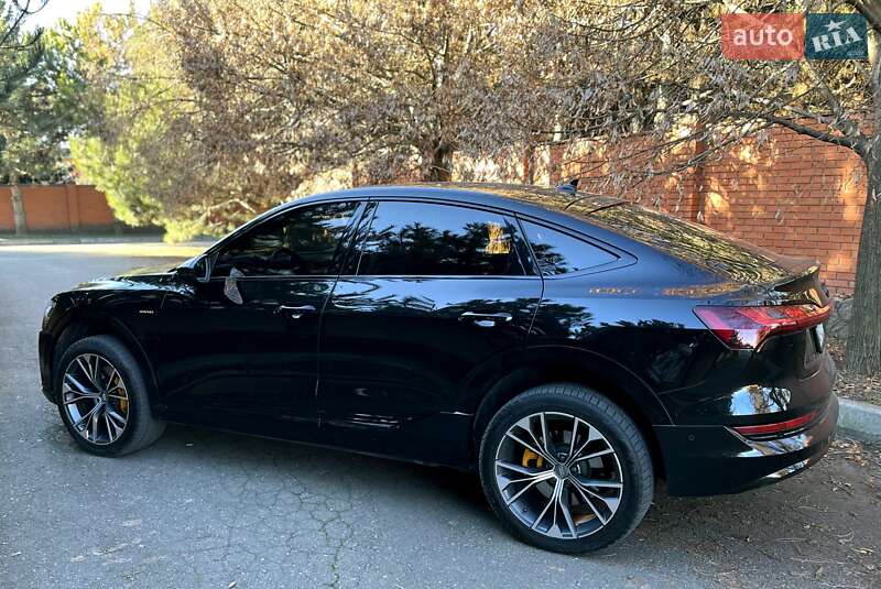 Внедорожник / Кроссовер Audi e-tron Sportback 2022 в Днепре