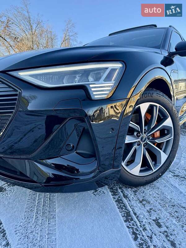 Внедорожник / Кроссовер Audi e-tron Sportback 2021 в Киеве