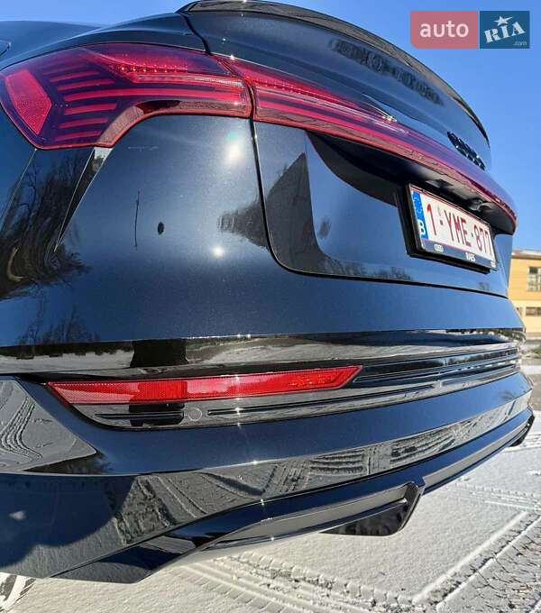 Внедорожник / Кроссовер Audi e-tron Sportback 2021 в Киеве