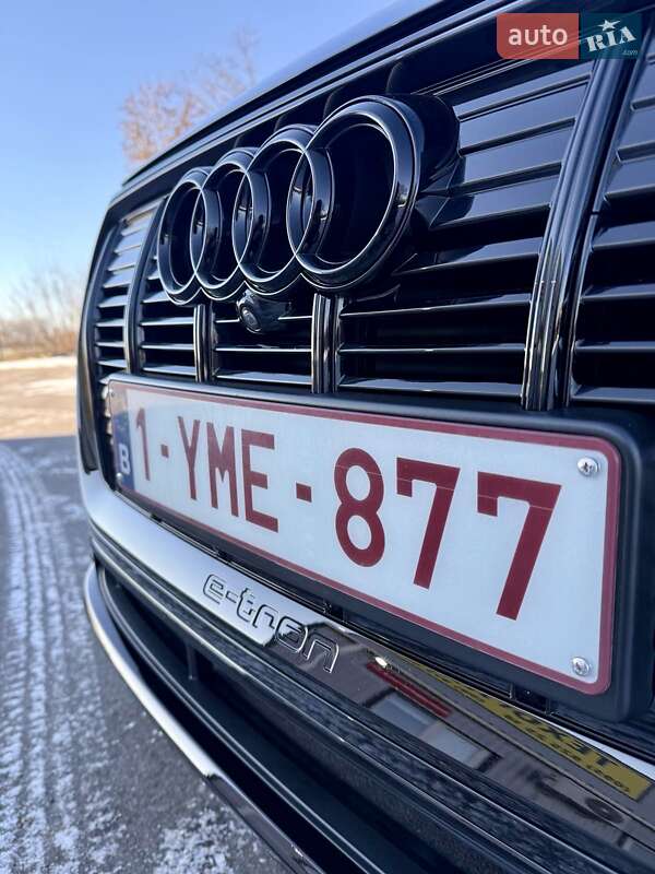 Внедорожник / Кроссовер Audi e-tron Sportback 2021 в Киеве