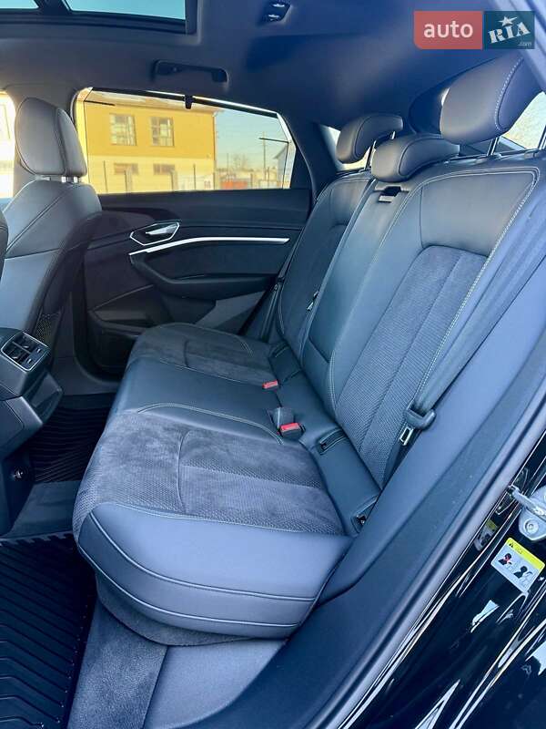 Внедорожник / Кроссовер Audi e-tron Sportback 2021 в Киеве