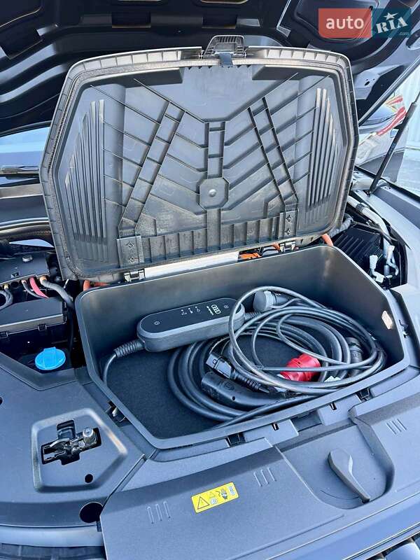 Внедорожник / Кроссовер Audi e-tron Sportback 2021 в Киеве