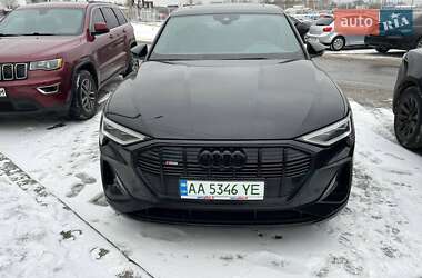 Позашляховик / Кросовер Audi e-tron Sportback 2022 в Києві