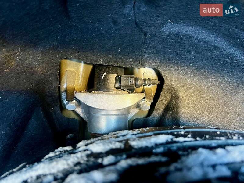 Внедорожник / Кроссовер Audi e-tron Sportback 2021 в Киеве