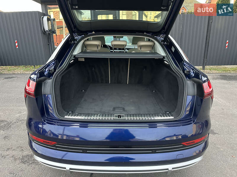 Внедорожник / Кроссовер Audi e-tron Sportback 2020 в Киеве