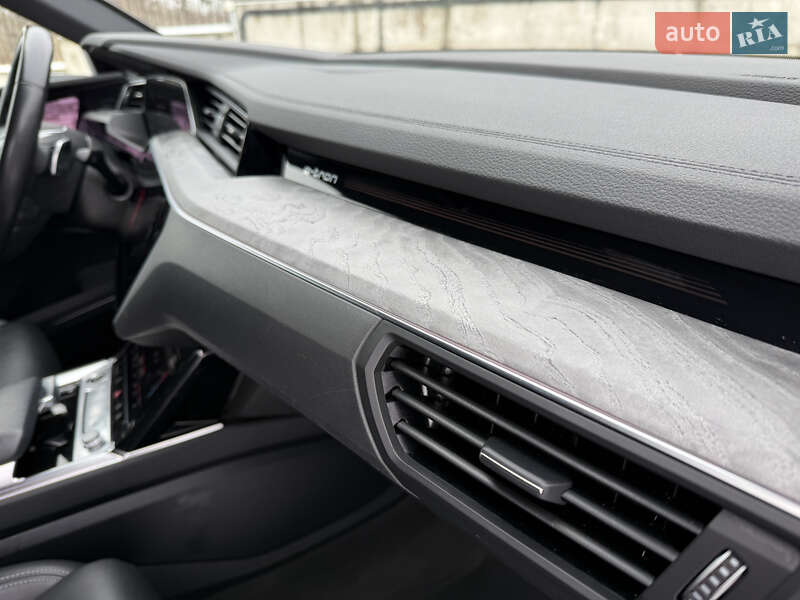 Внедорожник / Кроссовер Audi e-tron Sportback 2020 в Ровно фото 42 Внедорожник / Кроссовер Audi e-tron Sportback 2020 в Ровно