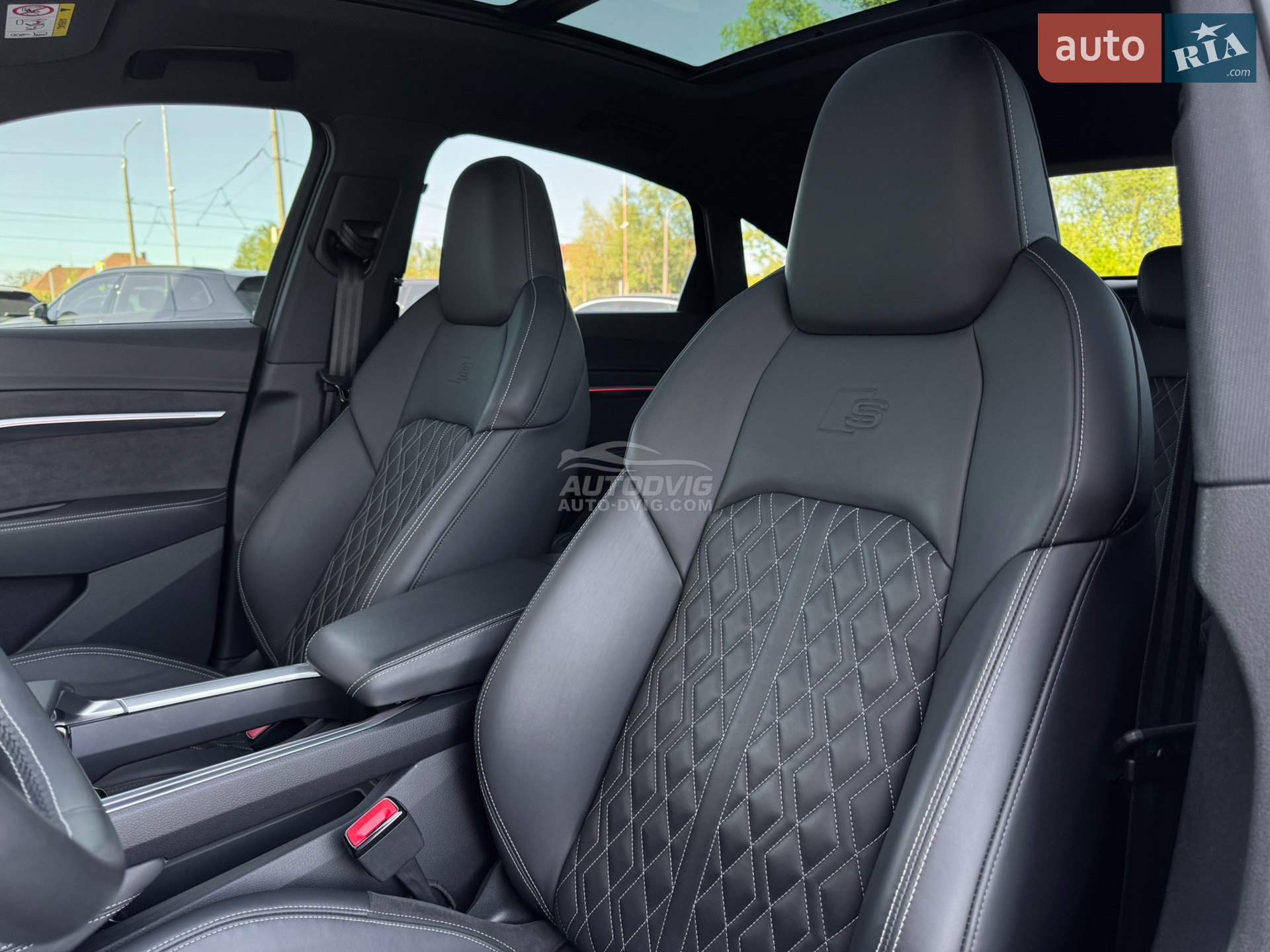 2020 Audi e-tron Sportback - мініатюра 18