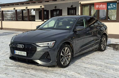 Позашляховик / Кросовер Audi e-tron Sportback 2020 в Києві