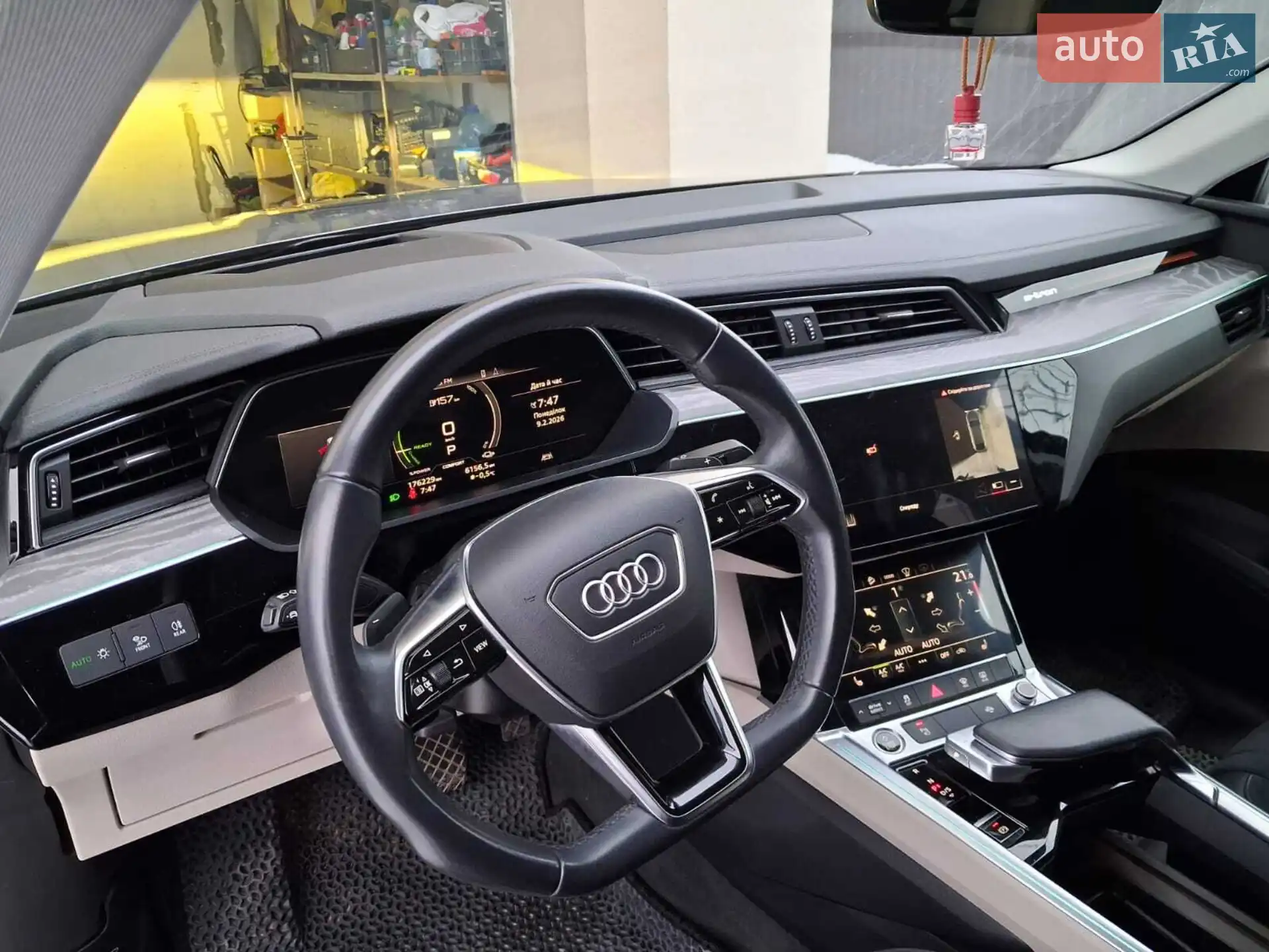 2020 Audi e-tron Sportback - мініатюра 15