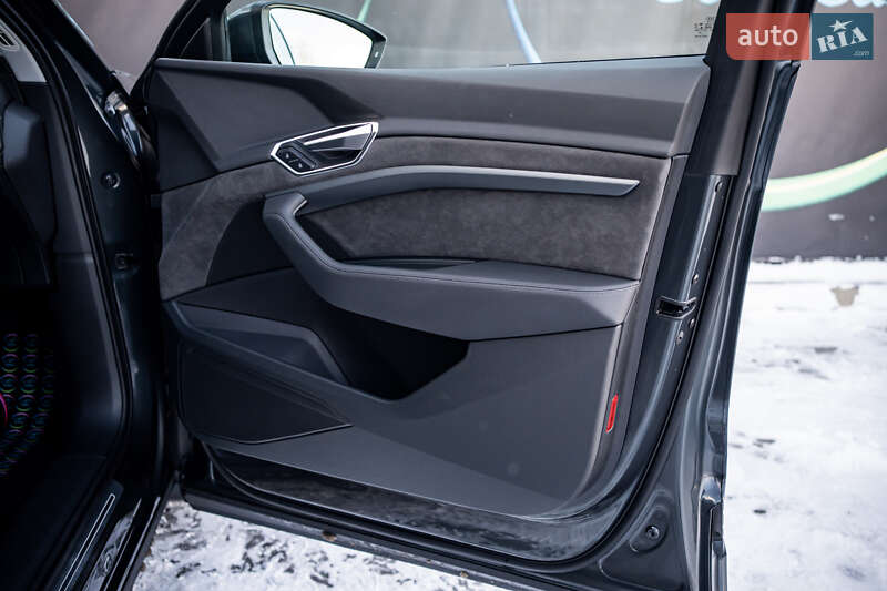 Внедорожник / Кроссовер Audi e-tron Sportback 2020 в Луцке