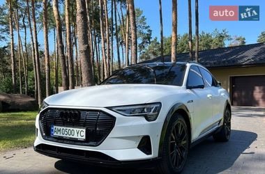Позашляховик / Кросовер Audi e-tron Sportback 2020 в Житомирі