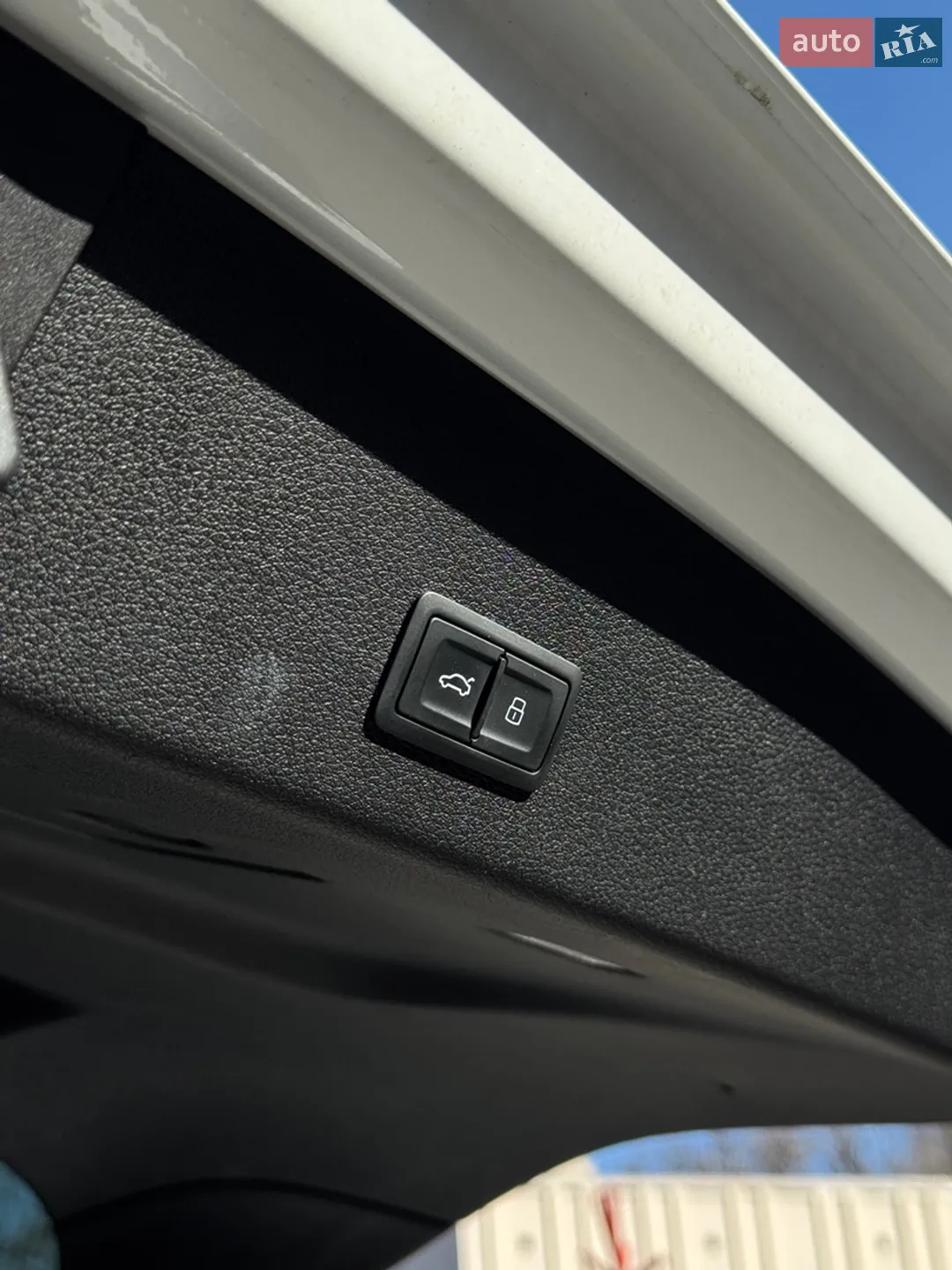 2020 Audi e-tron Sportback - мініатюра 31