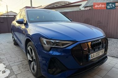 Позашляховик / Кросовер Audi e-tron Sportback 2022 в Києві