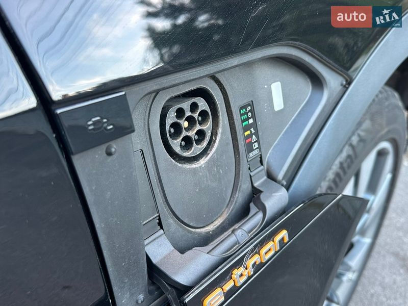 Внедорожник / Кроссовер Audi e-tron Sportback 2022 в Киеве