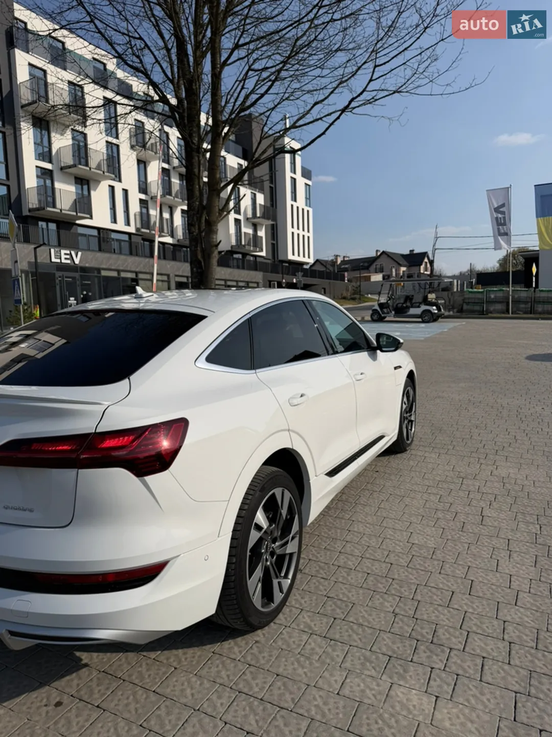2022 Audi e-tron Sportback - мініатюра 26