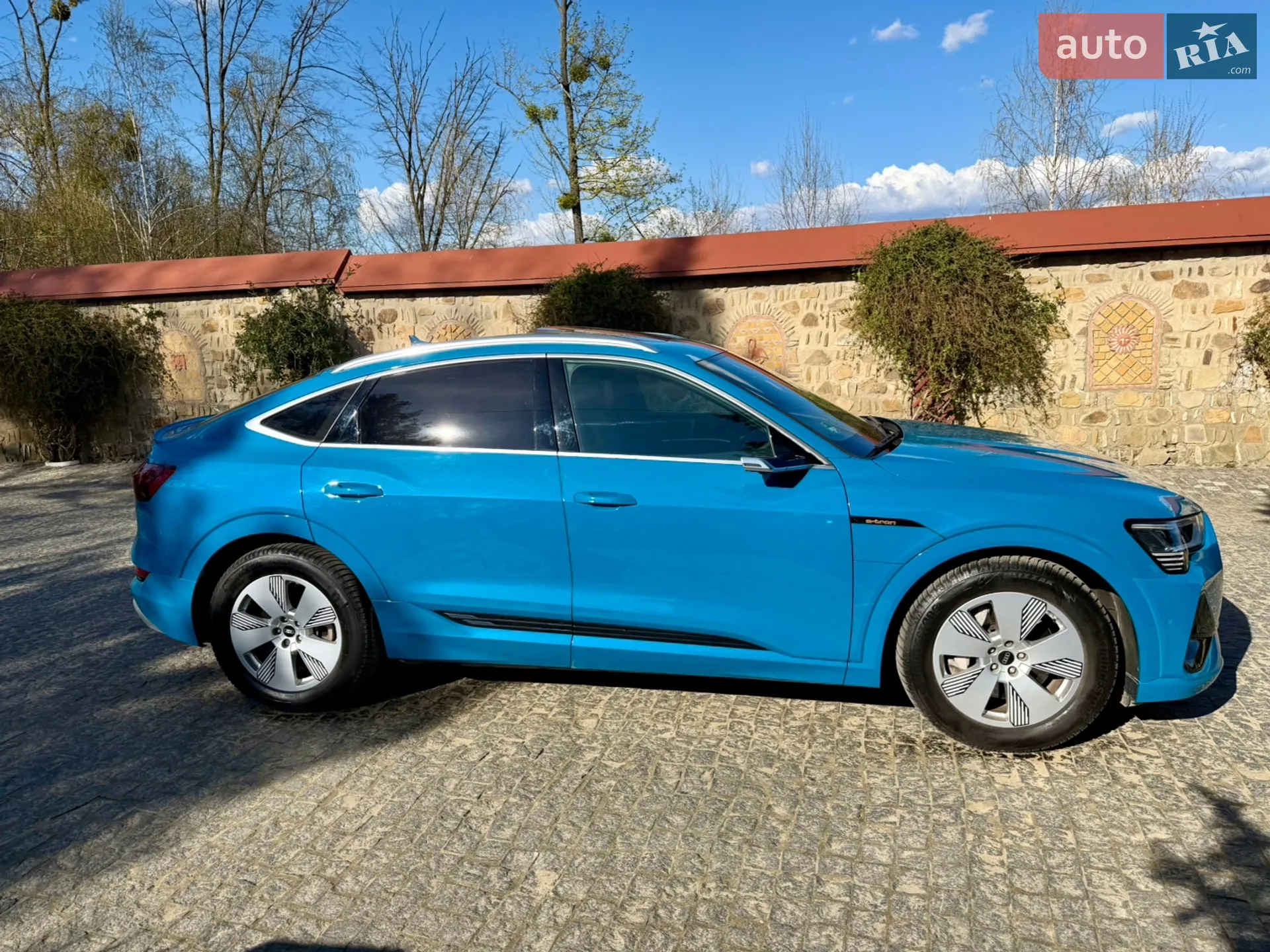 2020 Audi e-tron Sportback - мініатюра 3