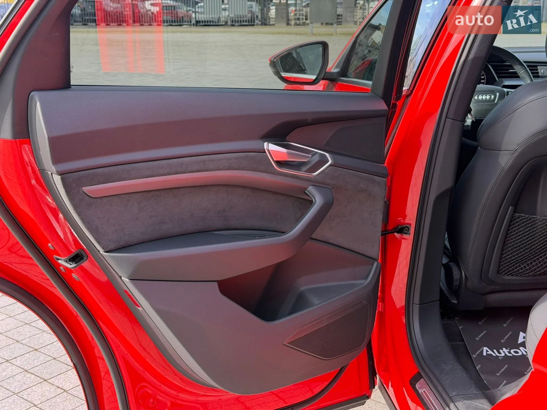 2020 Audi e-tron Sportback - мініатюра 22