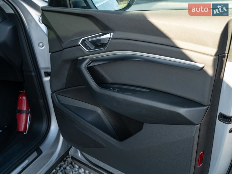 Внедорожник / Кроссовер Audi e-tron Sportback 2020 в Черновцах