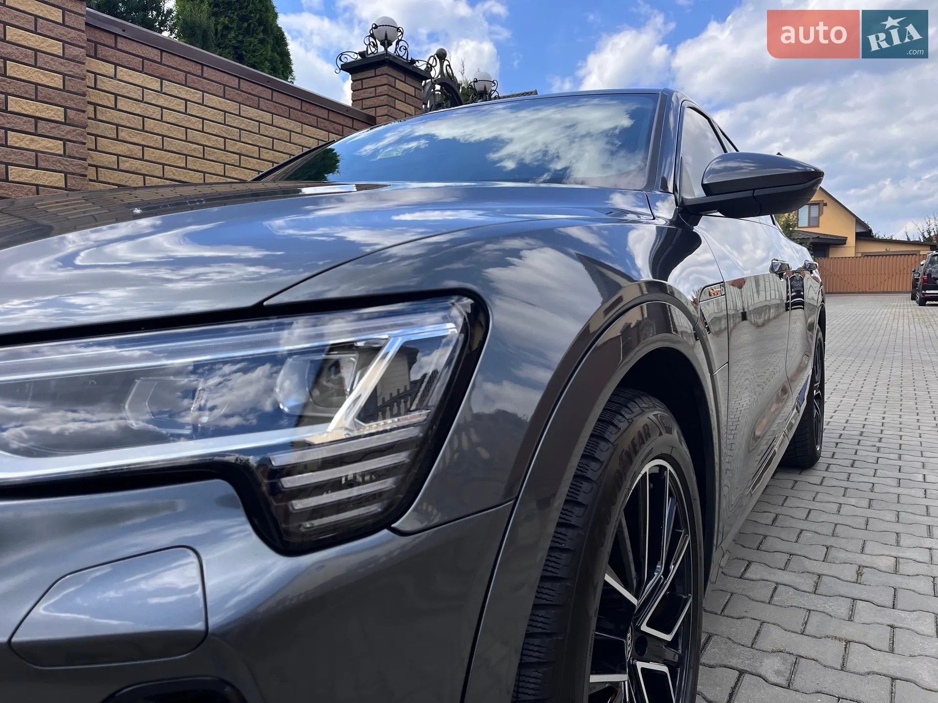 2020 Audi e-tron Sportback - мініатюра 12