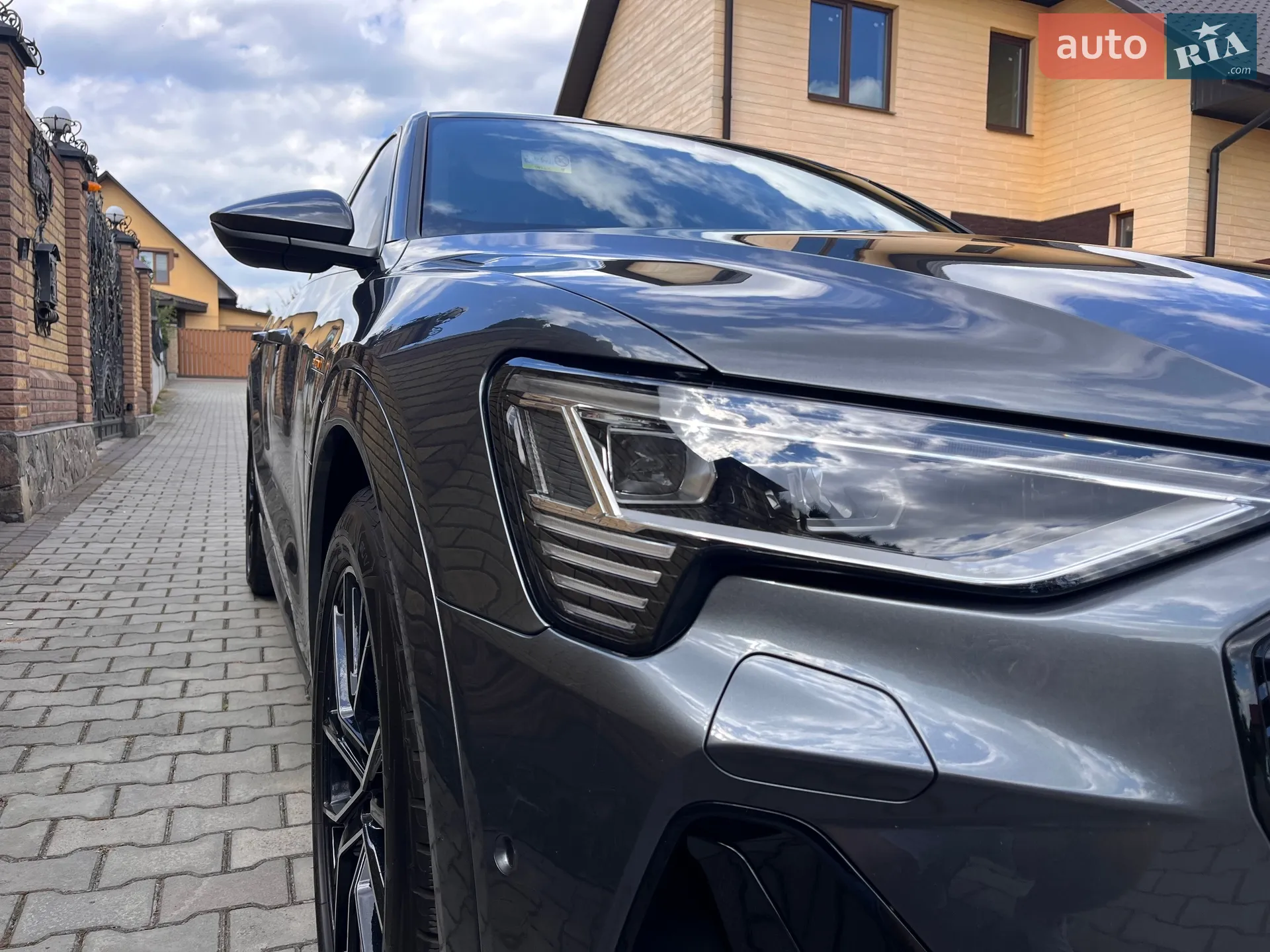 2020 Audi e-tron Sportback - мініатюра 13
