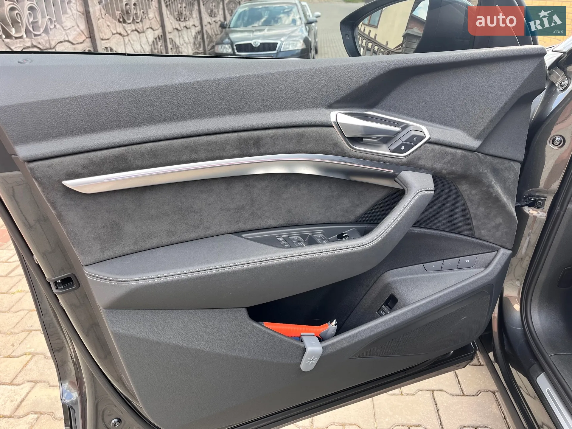 2020 Audi e-tron Sportback - мініатюра 15