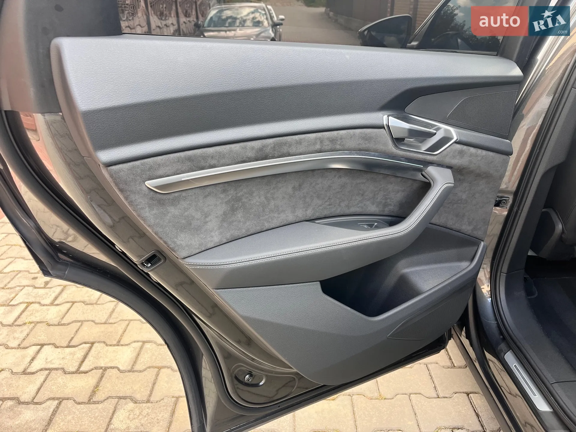 2020 Audi e-tron Sportback - мініатюра 22