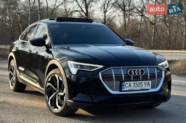 Позашляховик / Кросовер Audi e-tron Sportback 2022 в Львові