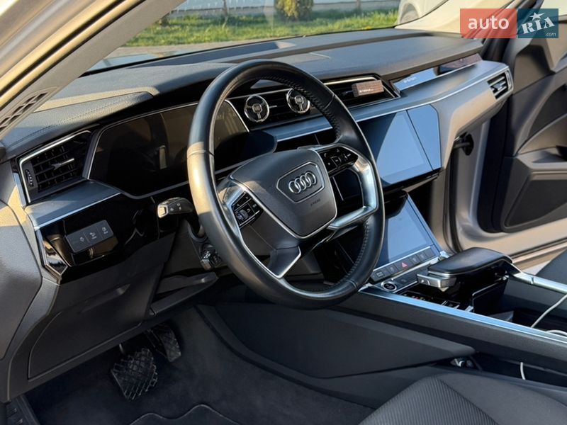 Внедорожник / Кроссовер Audi e-tron Sportback 2020 в Львове