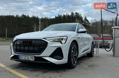 Позашляховик / Кросовер Audi e-tron Sportback 2022 в Ірпені
