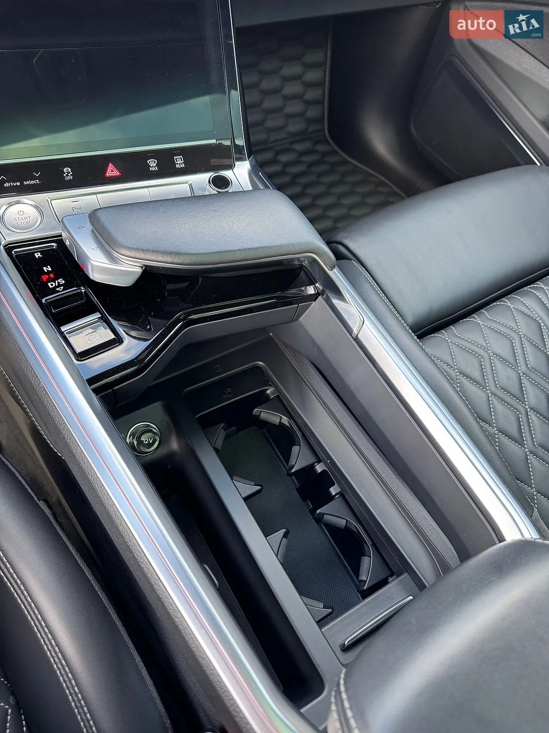 2020 Audi e-tron Sportback - мініатюра 54