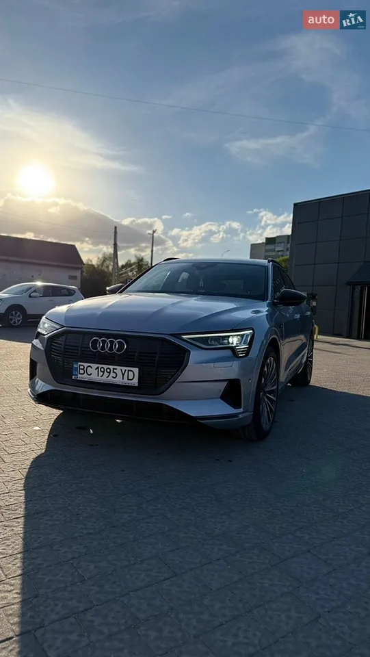 2020 Audi e-tron Sportback - мініатюра 23