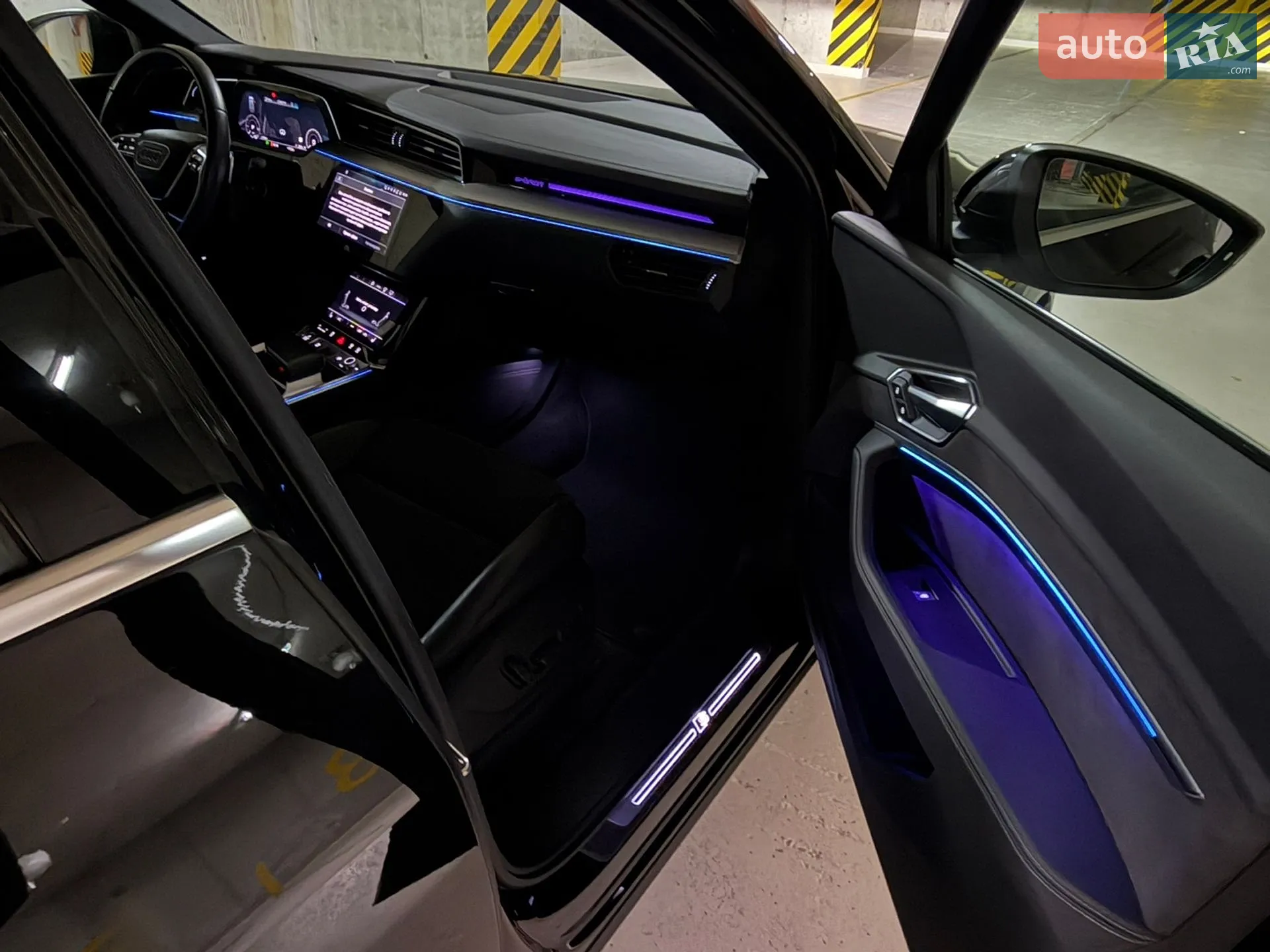 2020 Audi e-tron Sportback - мініатюра 25