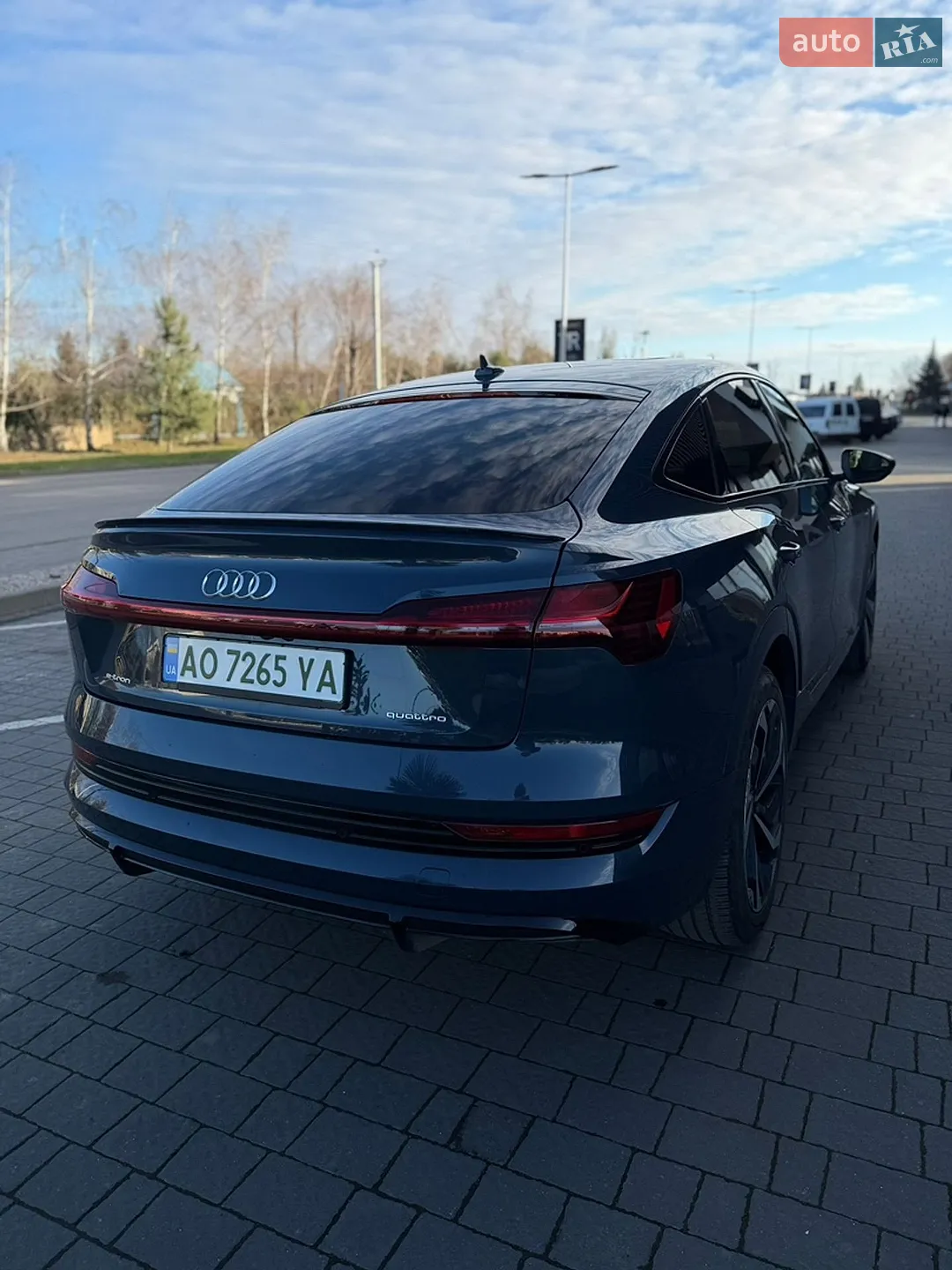 2022 Audi e-tron Sportback - мініатюра 8