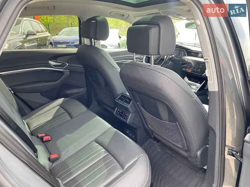 Audi e-tron Sportback 2021 VIN WA12AAGE2MB012331 фото оголошення 24 з 59
