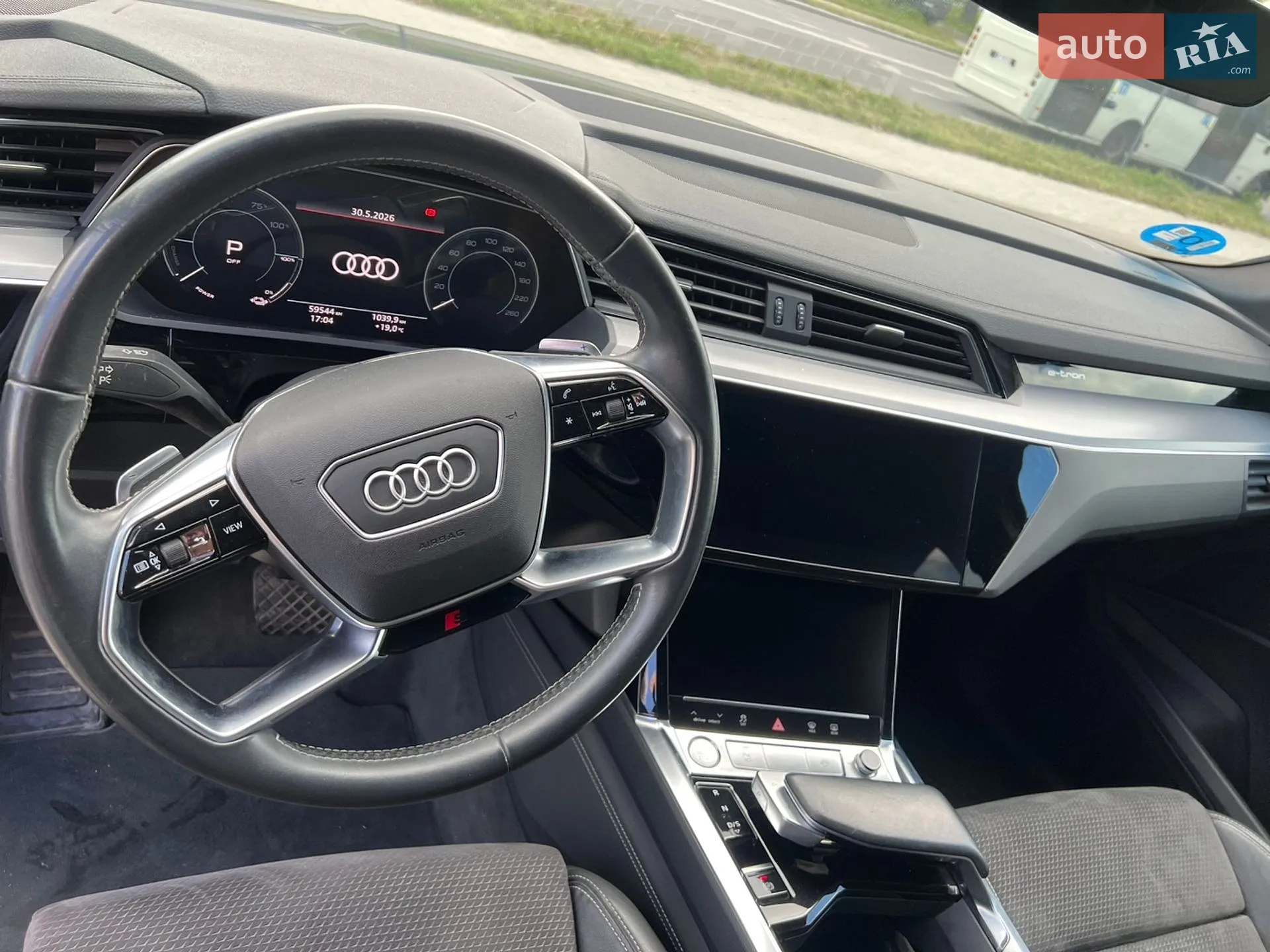 2020 Audi e-tron Sportback - мініатюра 11