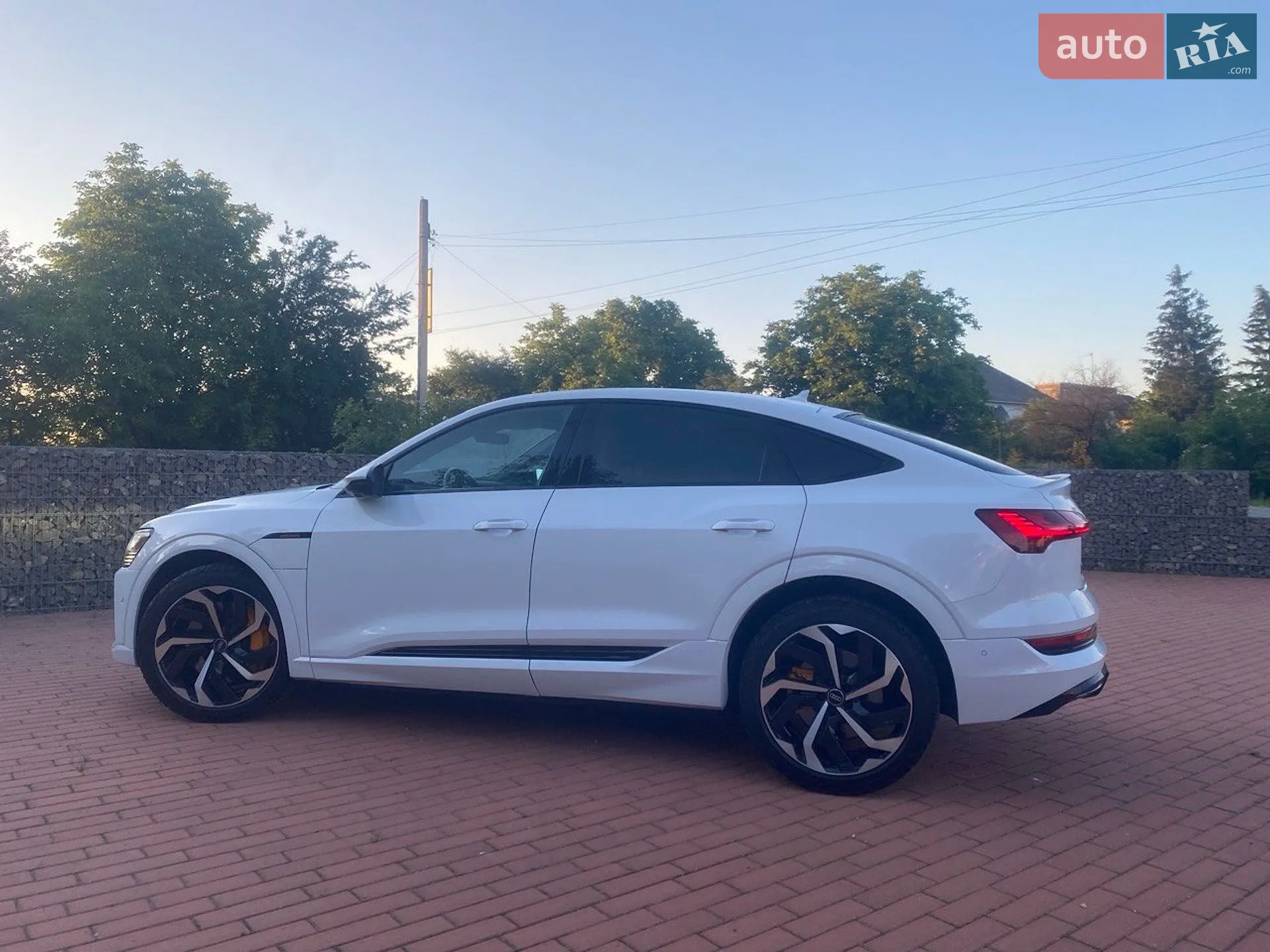 2022 Audi e-tron Sportback - мініатюра 10