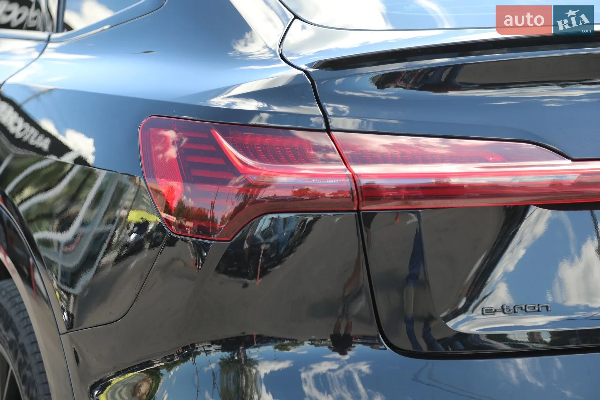 2022 Audi e-tron Sportback - мініатюра 10