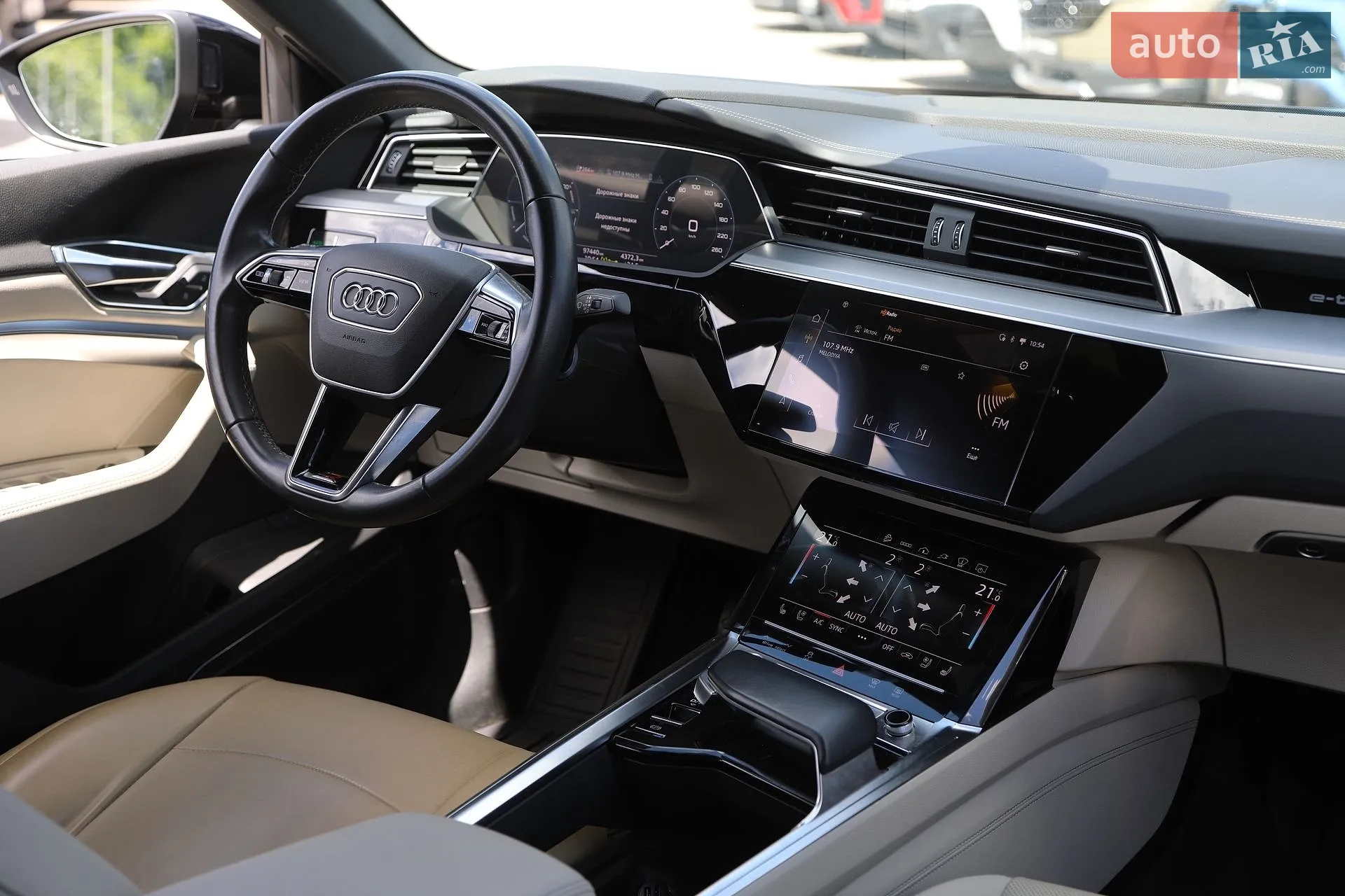 2022 Audi e-tron Sportback - мініатюра 19
