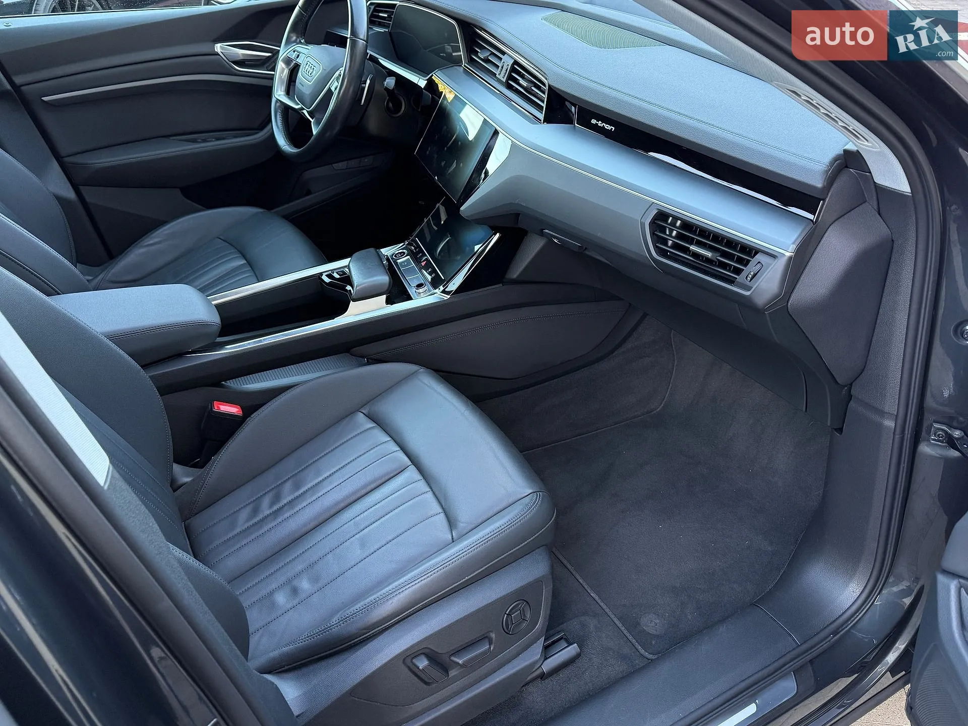 2020 Audi e-tron Sportback - мініатюра 6