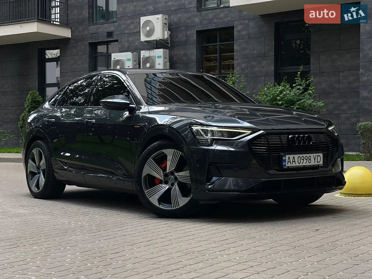 2020 Audi e-tron Sportback - мініатюра 16