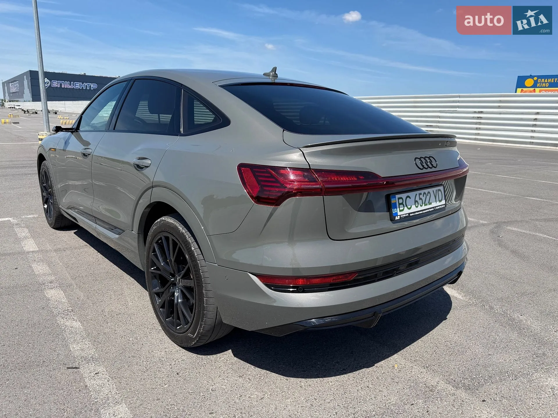 2022 Audi e-tron Sportback - мініатюра 7