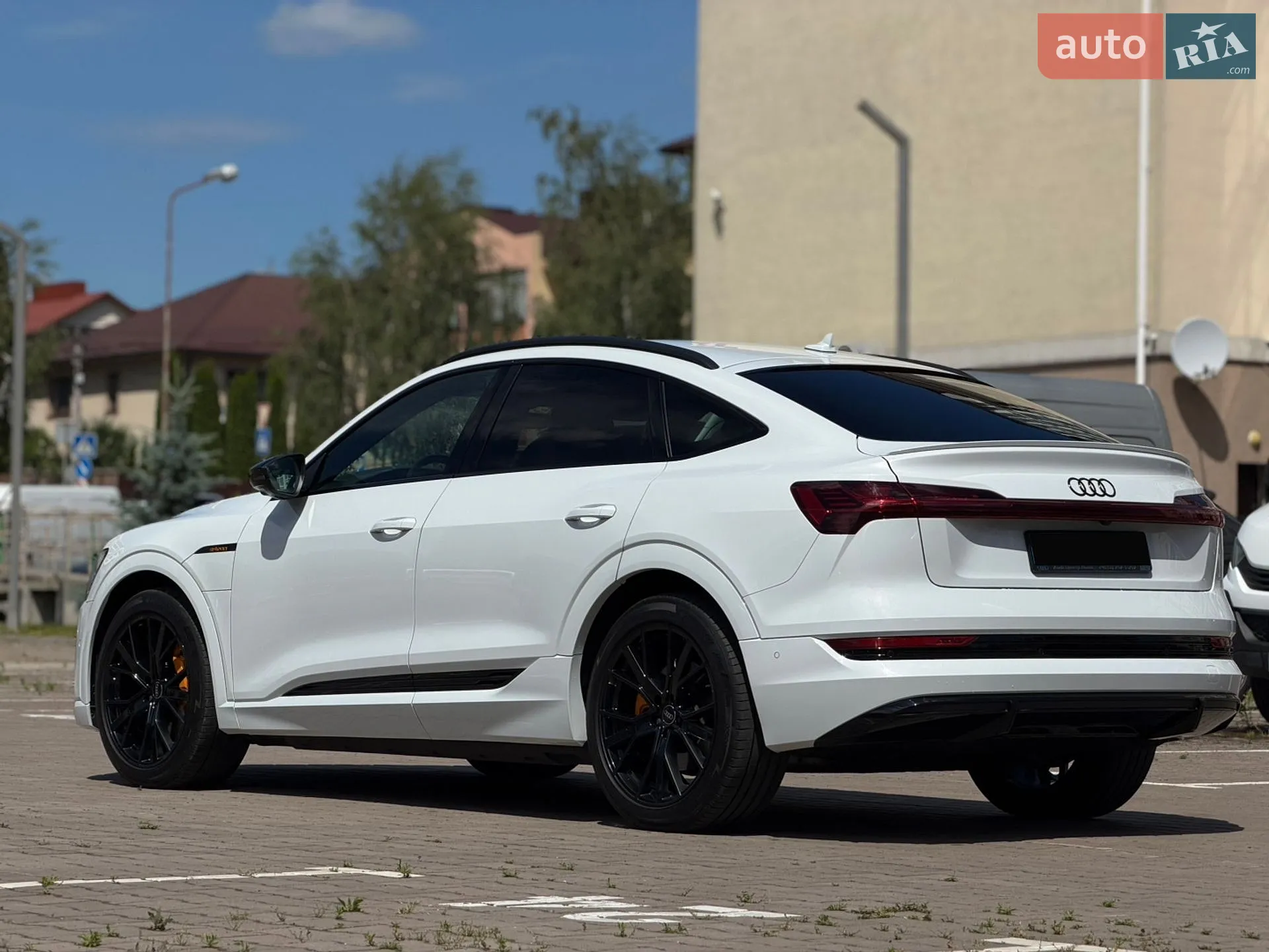 2022 Audi e-tron Sportback - мініатюра 4